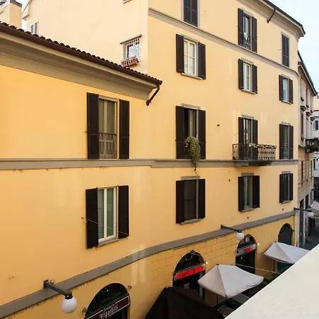 Plum Guide - Rossobianco Apartamento